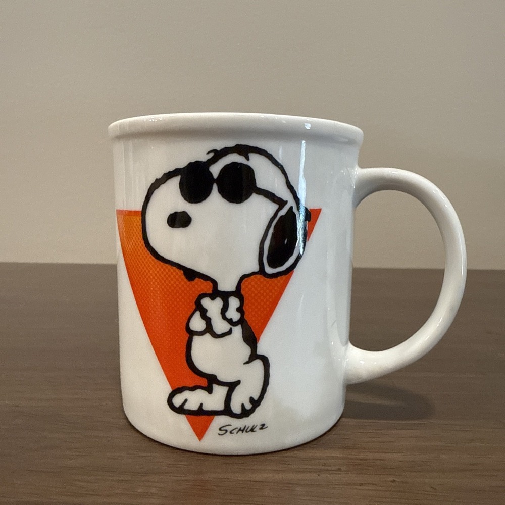 Vintage 1971 Snoopy Joe Cool Coffee Mug Peanuts Schulz Japan Orange White